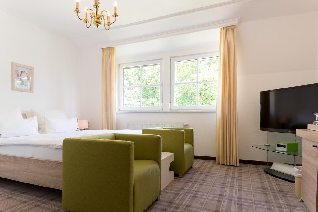 Zum Kuhhirten Hotel 3*